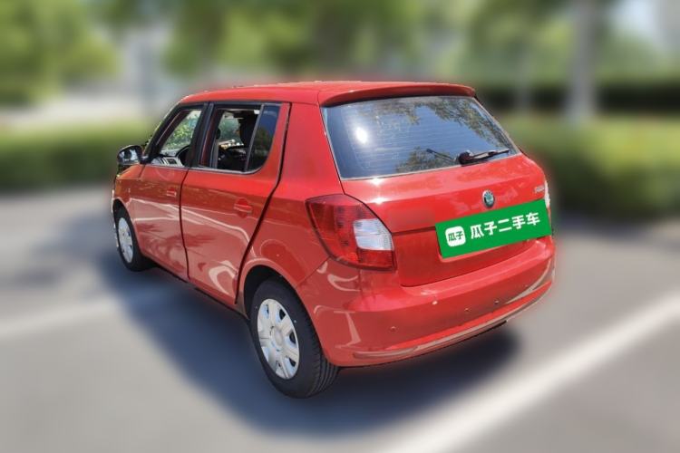 Used Skoda Fabia 2012 1.4L Automatic Crystal Edition Rear Left 45 Deg