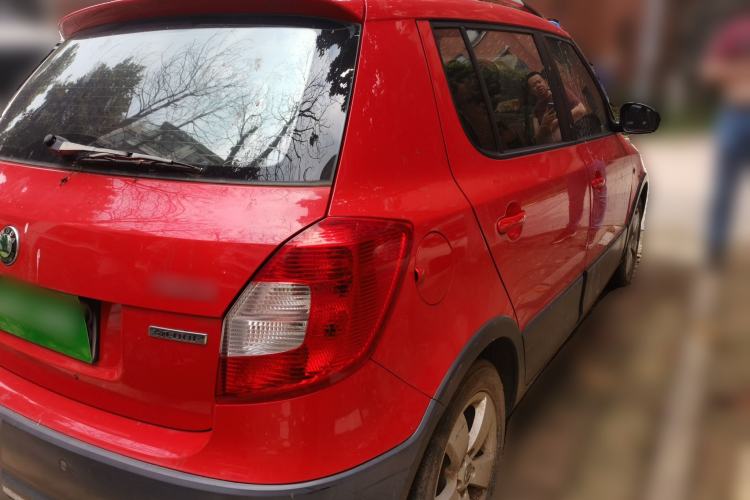 Used Skoda Fabia 2012 1.6L Scout Rear Right 45 Deg