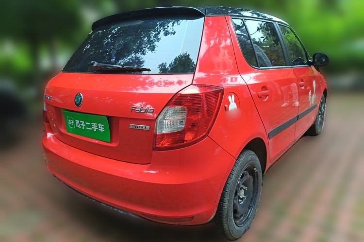 Used Skoda Fabia 2012 1.6L Automatic Cool Black Edition Rear Right 45 Deg