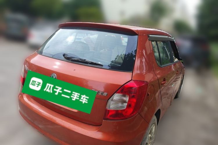 Used Skoda Fabia 2012 1.4L Manual Crystal Edition Rear Right 45 Deg