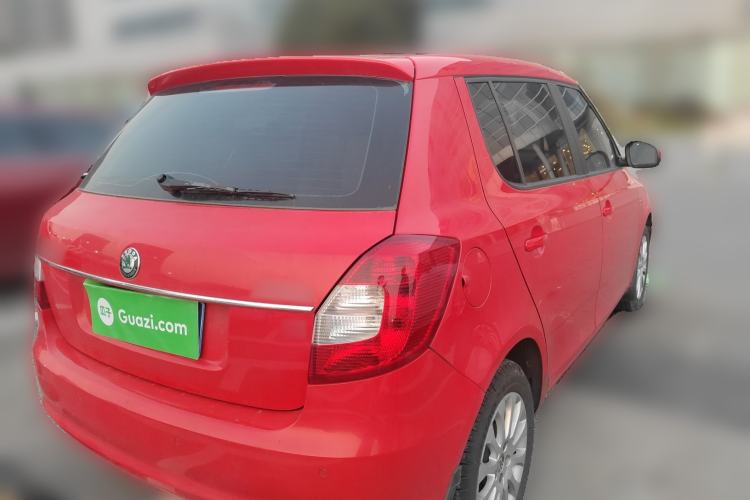 Used Skoda Fabia 2012 1.6L Automatic Crystal Edition Rear Right 45 Deg