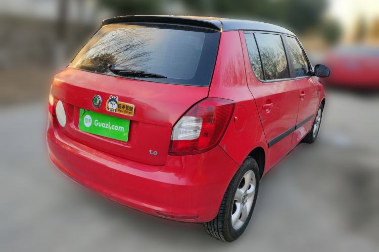 Used Skoda Fabia 2012 1.6L Automatic Cool Black Edition Rear Right 45 Deg