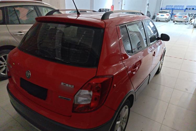 Used Skoda Fabia 2012 1.6L Scout Rear Right 45 Deg