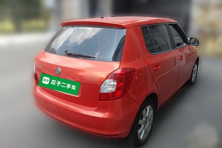 Used Skoda Fabia 2012 1.4L Automatic Crystal Edition Rear Right 45 Deg