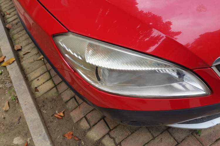 Used Skoda Fabia 2012 1.6L Scout Right Front Headlight