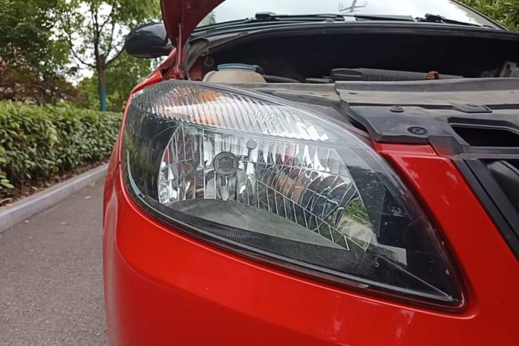 Used Skoda Fabia 2012 1.6L Automatic Sport Edition Right Front Headlight