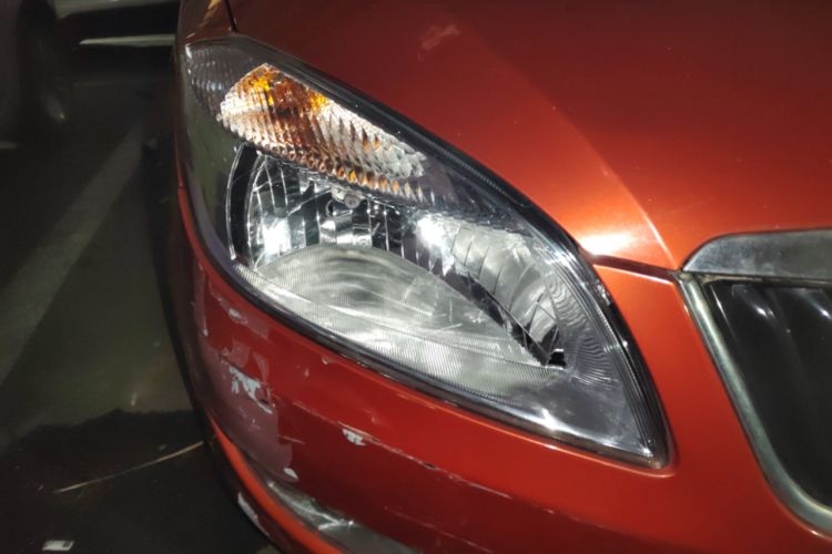 Used Skoda Fabia 2012 1.4L Automatic Crystal Edition Right Front Headlight