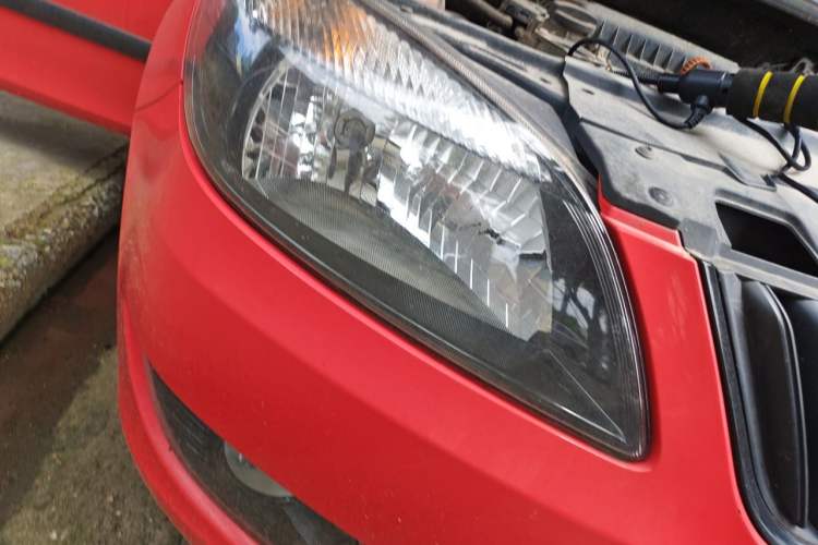 Used Skoda Fabia 2012 1.6L Manual Cool Black Edition Right Front Headlight