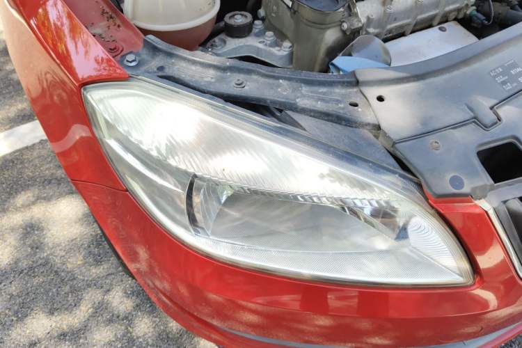 Used Skoda Fabia 2012 1.4L Automatic Crystal Edition Right Front Headlight