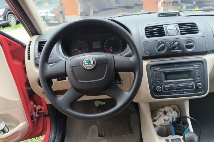Used Skoda Fabia 2012 1.4L Manual Crystal Edition Steering Wheel