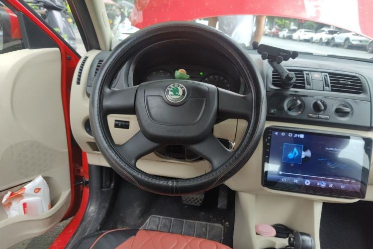 Used Skoda Fabia 2012 1.4L Automatic Crystal Edition Steering Wheel