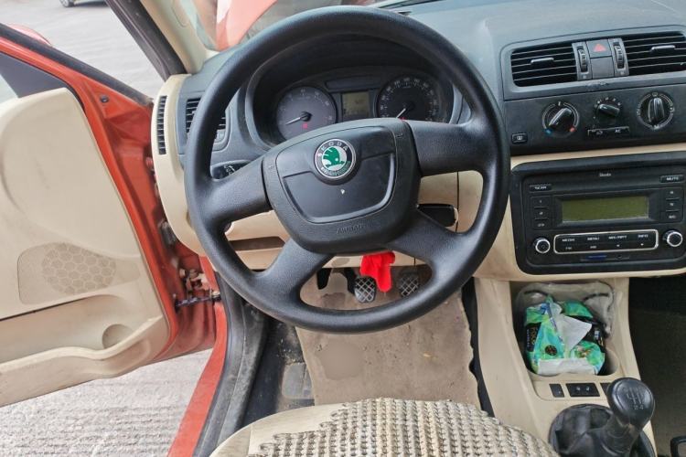Used Skoda Fabia 2012 1.4L Manual Crystal Edition Steering Wheel