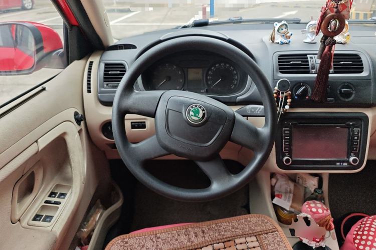 Used Skoda Fabia 2012 1.4L Automatic Crystal Edition Steering Wheel