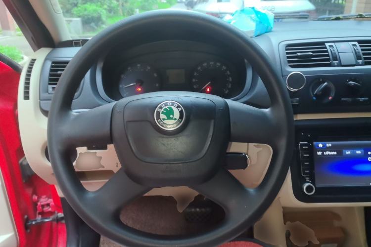 Used Skoda Fabia 2012 1.4L Automatic Crystal Edition Steering Wheel