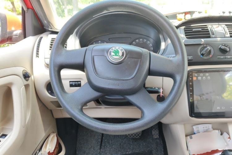 Used Skoda Fabia 2012 1.4L Automatic Crystal Edition Steering Wheel