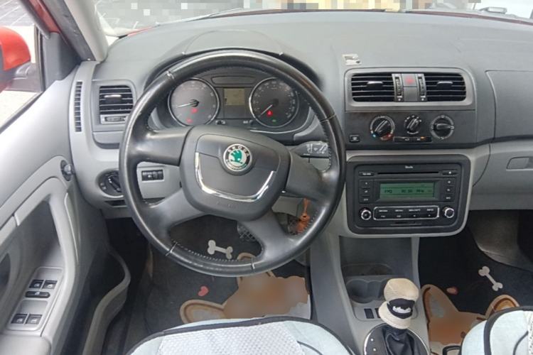 Used Skoda Fabia 2012 1.4L Automatic Crystal Edition Steering Wheel