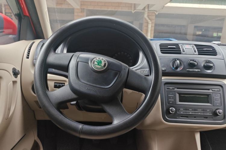 Used Skoda Fabia 2012 1.4L Manual Crystal Edition Steering Wheel