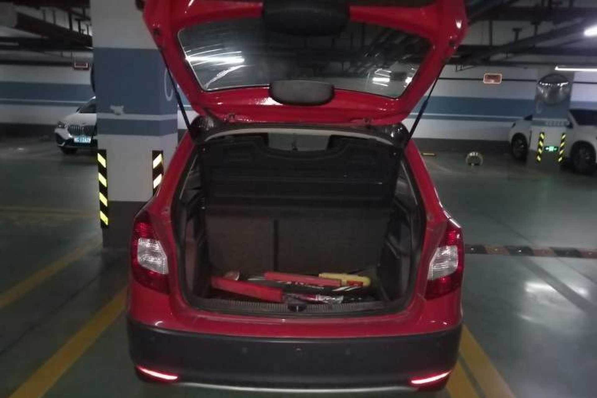 Used Skoda Fabia 2012 1.6L Scout Trunk