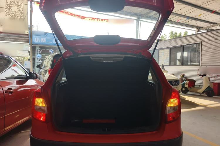 Used Skoda Fabia 2012 1.6L Scout Trunk