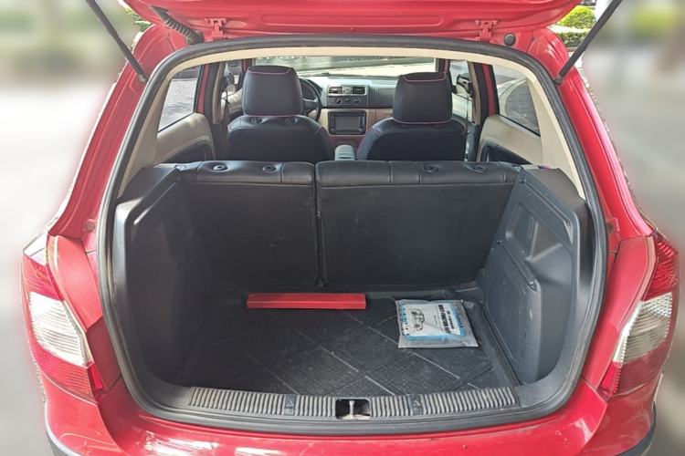 Used Skoda Fabia 2012 1.6L Scout Trunk