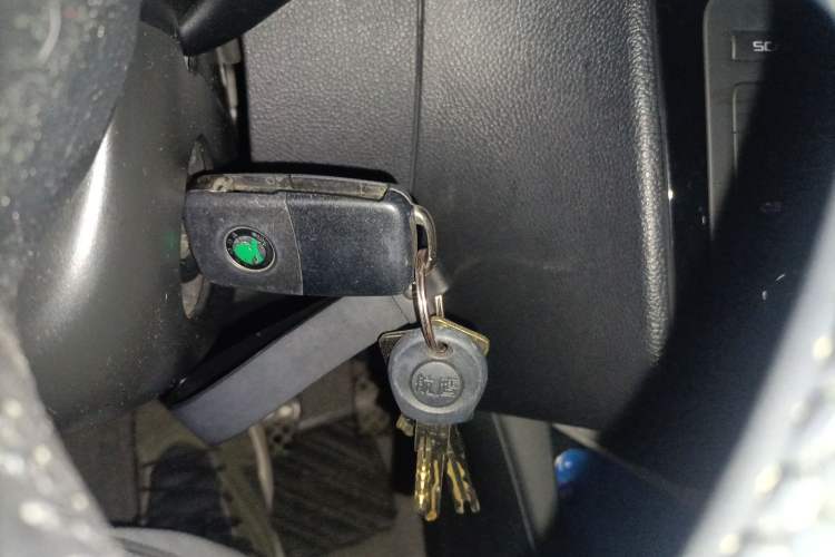 Used Skoda Fabia 2012 1.6L Automatic Cool Black Edition Vehicle Key