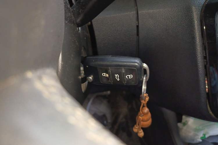 Used Skoda Fabia 2012 1.6L Automatic Cool Black Edition Vehicle Key
