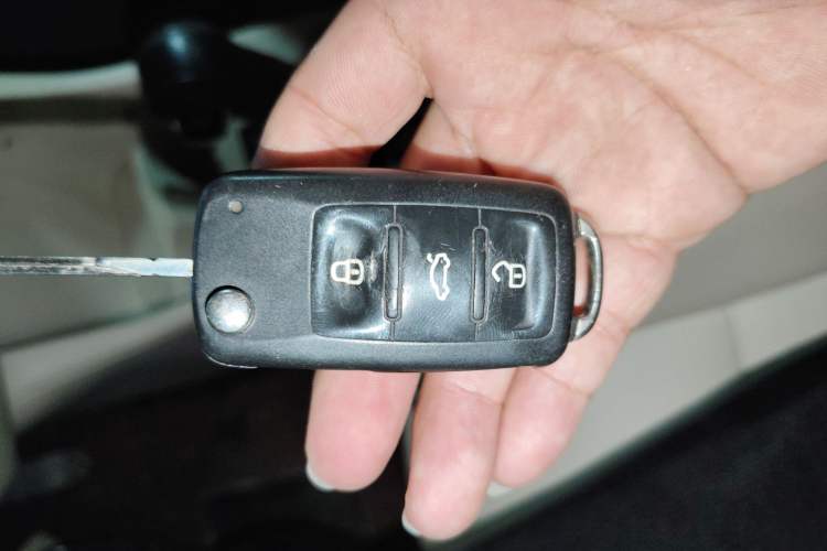 Used Skoda Fabia 2012 1.4L Automatic Crystal Edition Vehicle Key