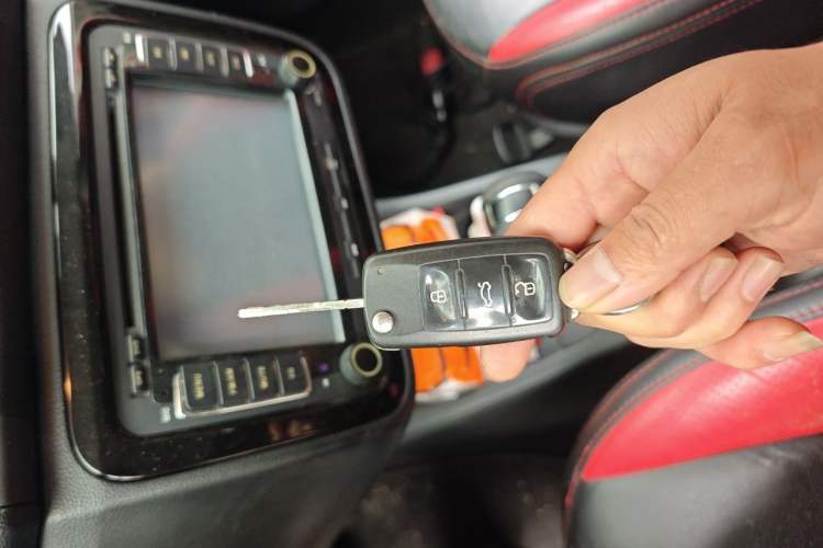 Used Skoda Fabia 2012 1.6L Automatic Cool Black Edition Vehicle Key