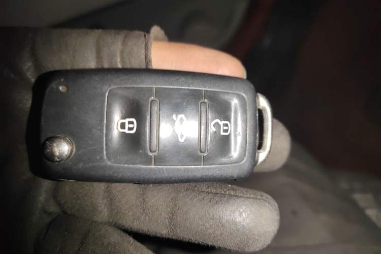 Used Skoda Fabia 2012 1.4L Automatic Crystal Edition Vehicle Key