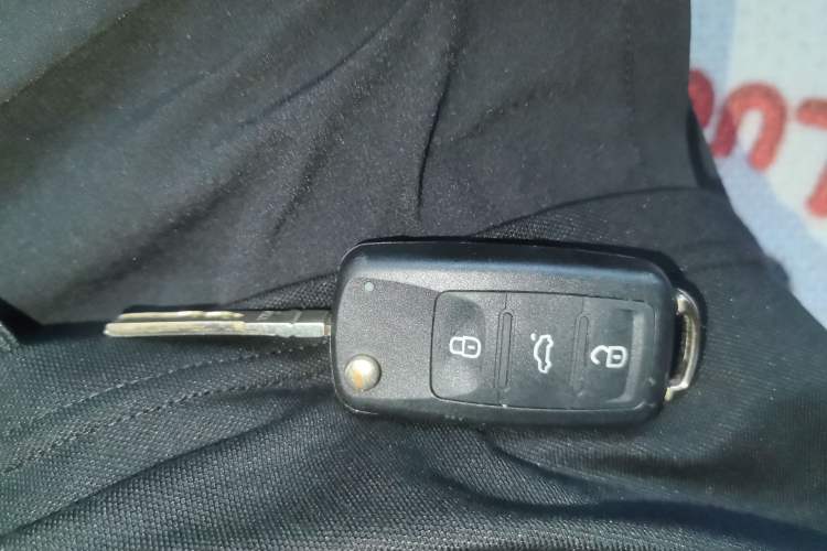 Used Skoda Fabia 2012 1.4L Automatic Crystal Edition Vehicle Key