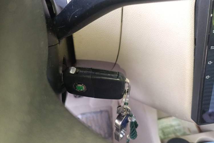 Used Skoda Fabia 2012 1.4L Manual Crystal Edition Vehicle Key