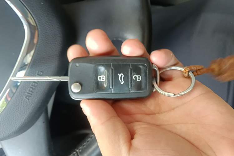 Used Skoda Fabia 2012 1.4L Automatic Crystal Edition Vehicle Key