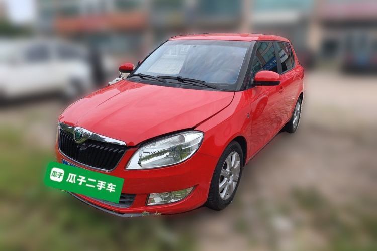 Skoda Fabia 2012 1.4L Manual Jingling Edition с пробегом Guazi used car, China used car export, Used car for sale, Used cars, Cheapest cars for sale
