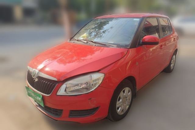 Gebrauchter Skoda Fabia 2012 1.4L Automatic Crystal Edition