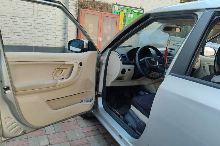 Used Skoda Fabia 2012 1.4L Automatic Crystal Edition Driver Seat