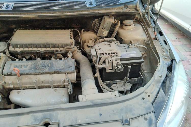 Used Skoda Fabia 2012 1.4L Automatic Crystal Edition Engine Bay Left