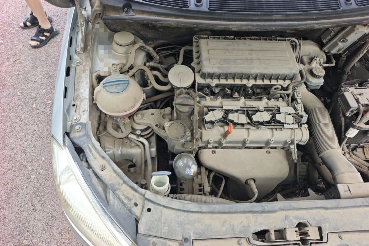 Used Skoda Fabia 2012 1.4L Manual Crystal Edition Engine Bay Right