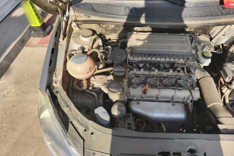 Used Skoda Fabia 2012 1.4L Manual Crystal Edition Engine Bay Right