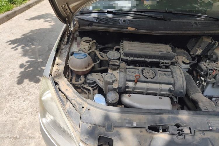 Used Skoda Fabia 2012 1.4L Manual Crystal Edition Engine Bay Right