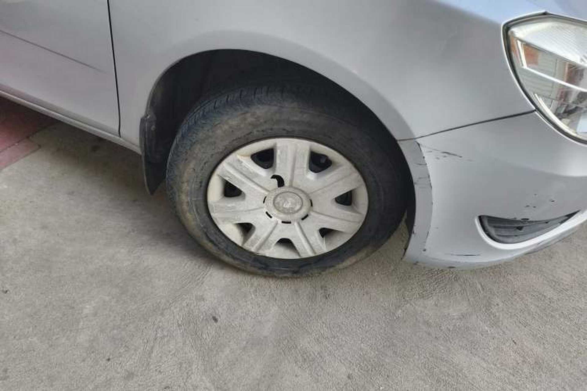 Used Skoda Fabia 2012 1.4L Manual Crystal Edition Right Front Wheel Hub
