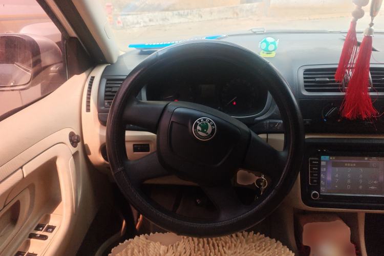 Used Skoda Fabia 2012 1.4L Manual Crystal Edition Steering Wheel
