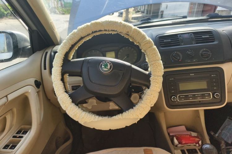 Used Skoda Fabia 2012 1.4L Manual Crystal Edition Steering Wheel
