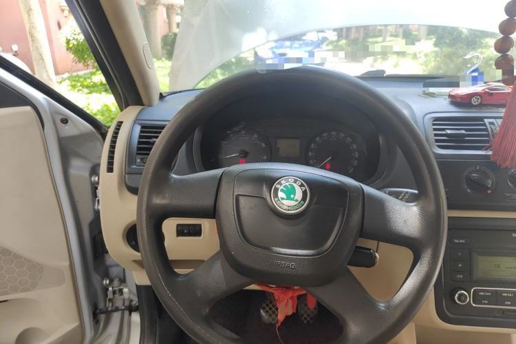 Used Skoda Fabia 2012 1.4L Manual Crystal Edition Steering Wheel