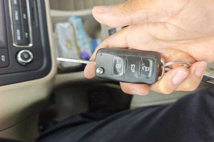 Used Skoda Fabia 2012 1.4L Manual Crystal Edition Vehicle Key