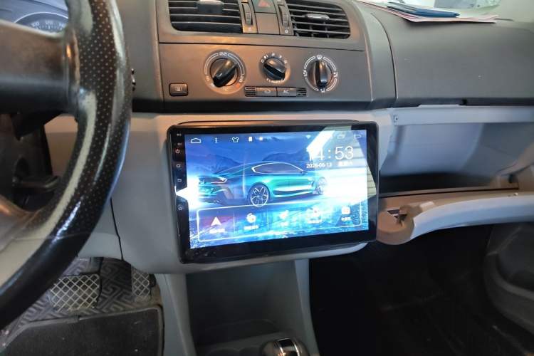 Used Skoda Fabia 2012 1.4L Automatic Crystal Edition Audio And AC Panel