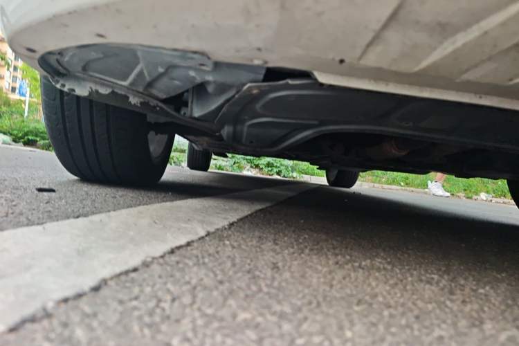 Used Skoda Fabia 2012 1.6L Automatic Sport Edition Chassis Front Right