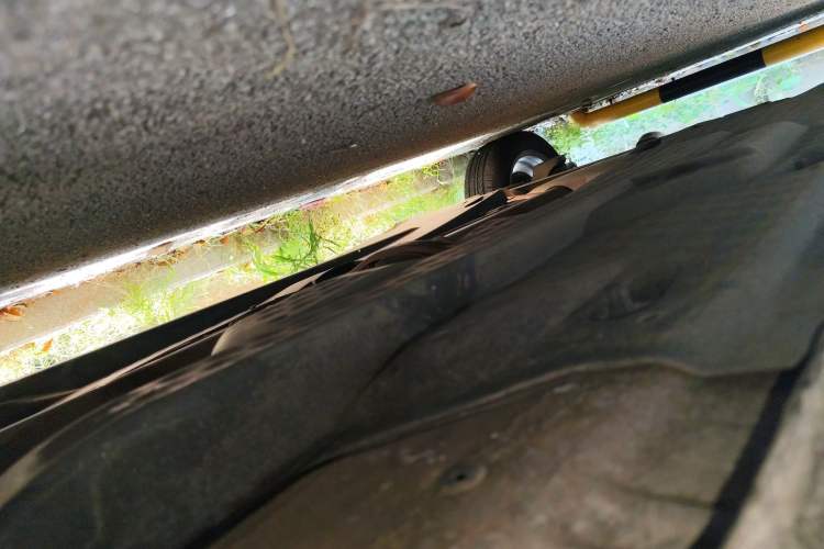Used Skoda Fabia 2012 1.4L Manual Crystal Edition Chassis Front Right