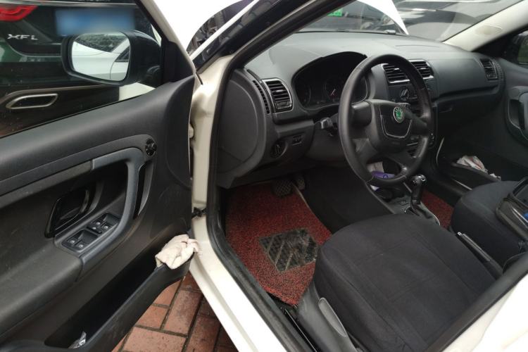 Used Skoda Fabia 2012 1.6L Automatic Cool Black Edition Driver Seat