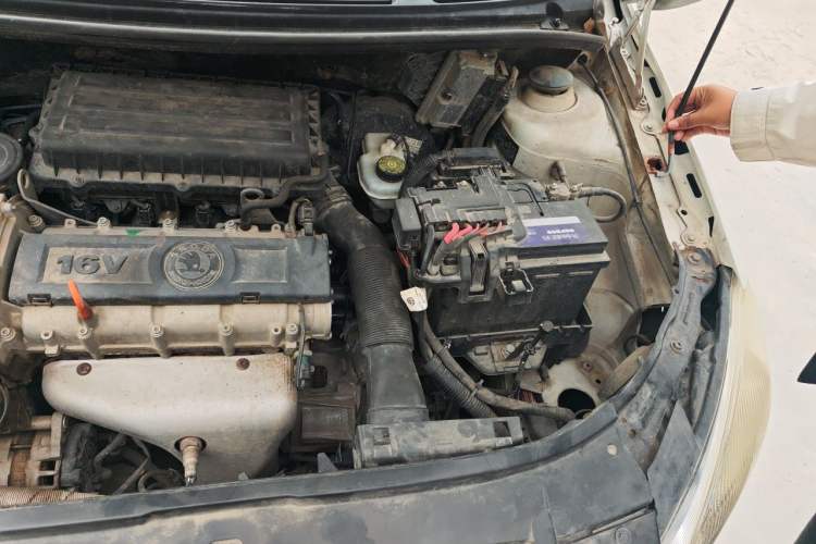 Used Skoda Fabia 2012 1.4L Automatic Crystal Edition Engine Bay Left