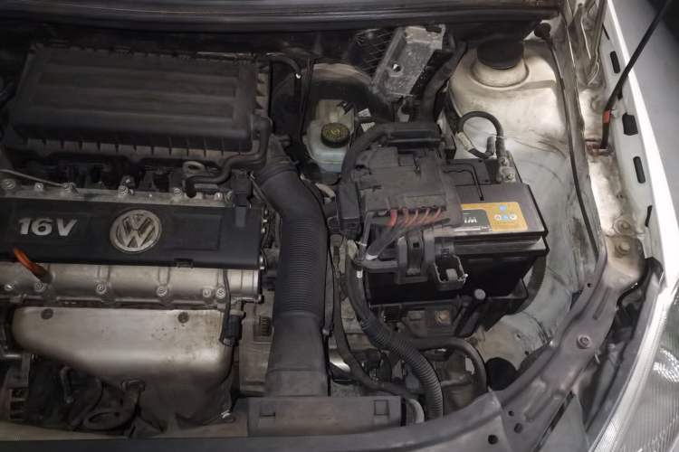 Used Skoda Fabia 2012 1.4L Automatic Crystal Edition Engine Bay Left